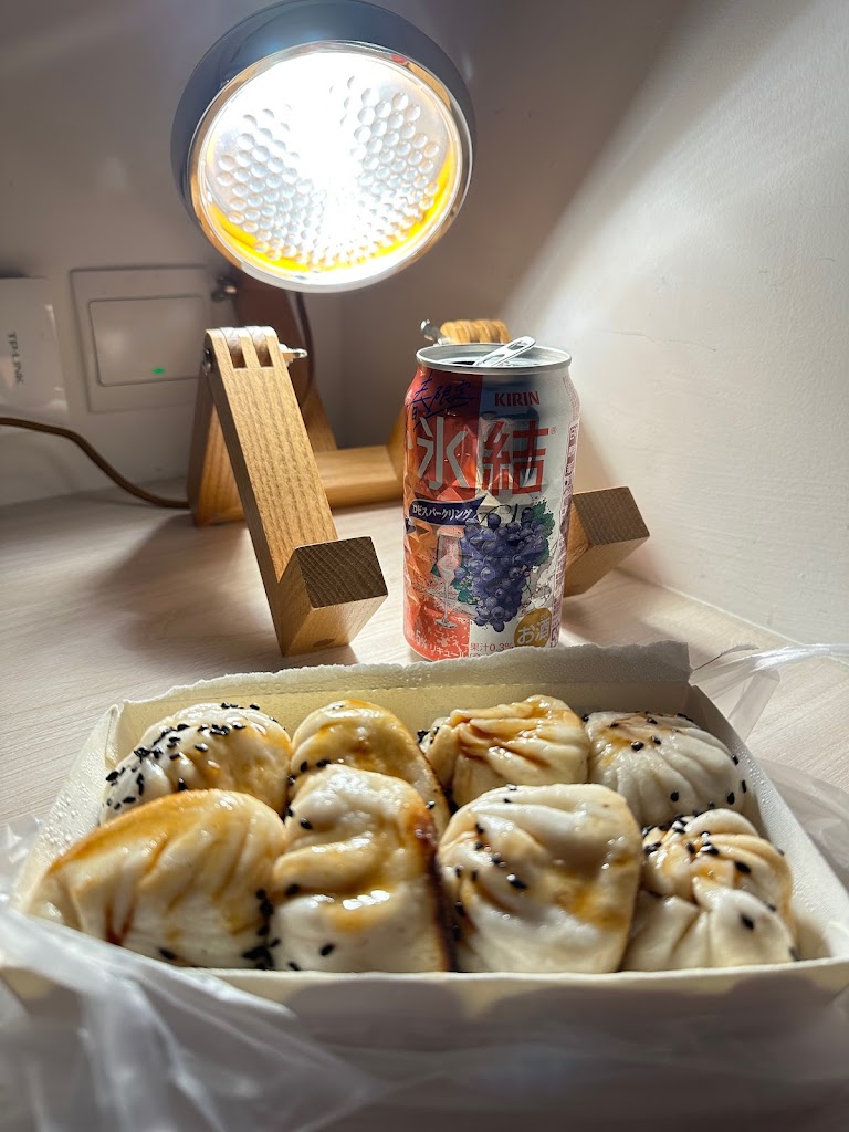 《身煎百戰-上海鐵鍋生煎包》 的照片