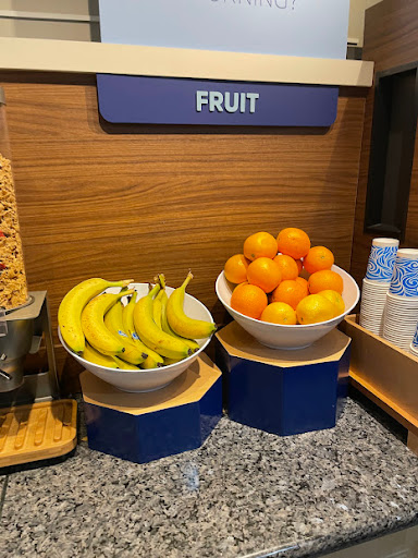 Hotel «Holiday Inn Express Union City», reviews and photos