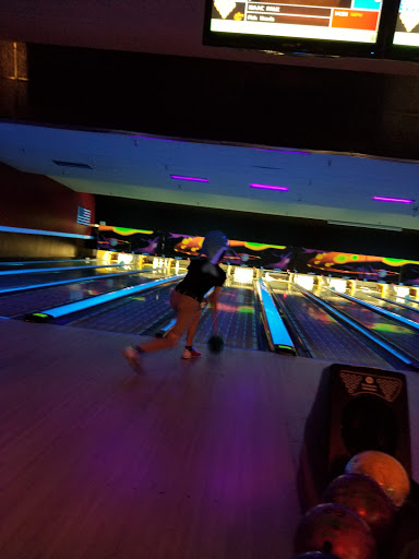 Bowling Alley «AMF Deer Valley Lanes», reviews and photos, 2902 W Thunderbird Rd, Phoenix, AZ 85053, USA
