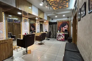Colors Unisex Salon & Academy | Best Salon in Bareilly image