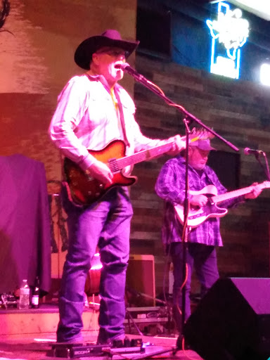 Bar «The Oasis Bar and Grill», reviews and photos, 4720 Ruby Ave, Midlothian, TX 76065, USA