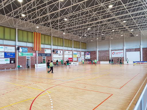Pavelló Municipal de Bordils - Blanc i verd en Bordils, Girona