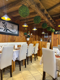 Atmosphère du Restaurant vietnamien Le Lotus D'or à La Baule-Escoublac - n°7