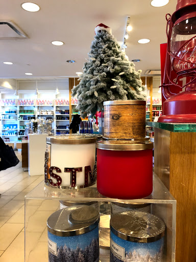 Beauty Supply Store «Bath & Body Works», reviews and photos, 2024 S University Dr, Davie, FL 33324, USA