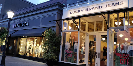 Computer Store «Apple University Village», reviews and photos, 2656 NE University Village St, Seattle, WA 98105, USA