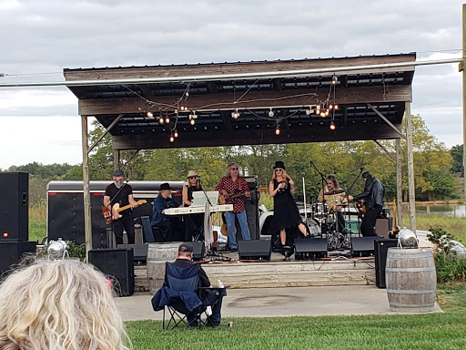 Winery «Smith-Berry Winery», reviews and photos, 855 Drennon Rd, New Castle, KY 40050, USA