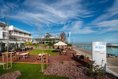 Photos of Hotel Yacht **** Wellness & Business Siofok