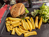 Hamburger du Restaurant français Le Quai West à Entraygues-sur-Truyère - n°14