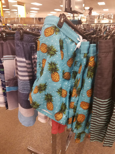 Shopping Mall «Blue Star Shopping Center», reviews and photos, 1701 US-22, Watchung, NJ 07069, USA