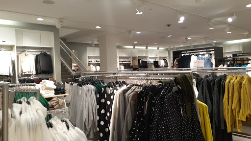 Clothing Store «H&M», reviews and photos, 301 Light St #1575, Baltimore, MD 21202, USA