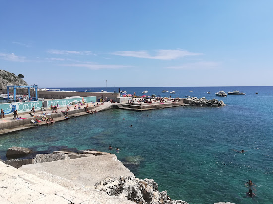 Marina Castro beach