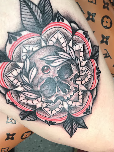 Tattoo Shop «Bold Stroke Tattoo Studios», reviews and photos, 831 W Jefferson Blvd, Dallas, TX 75208, USA