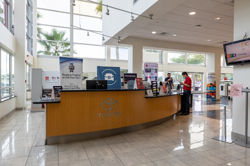 Toyota Dealer «AutoNation Toyota Weston», reviews and photos, 4050 Weston Rd, Davie, FL 33331, USA