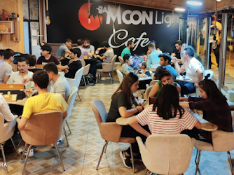 MOONlight Cafe