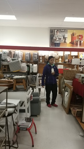 Department Store «T.J. Maxx», reviews and photos, 865 Bridgeport Ave, Shelton, CT 06484, USA