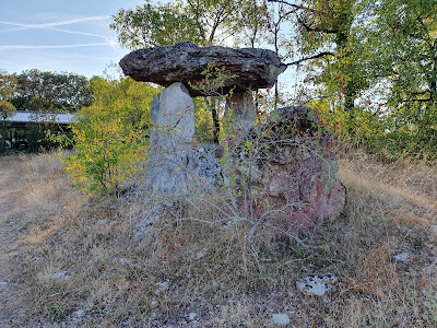 Dolmen des cloups à Ginouillac