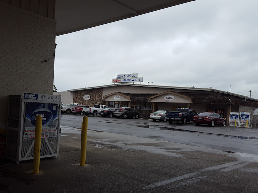 Home Improvement Store «Hank Bros.True Value Hardware», reviews and photos, 3101 Lone Oak Rd, Paducah, KY 42003, USA