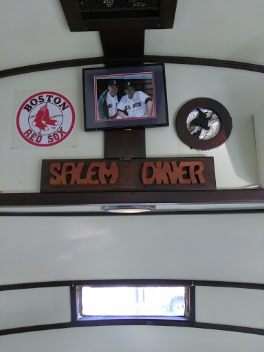 Liquor Store «Loring Liquors», reviews and photos, 70 Loring Ave, Salem, MA 01970, USA