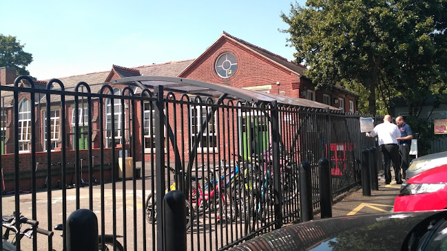 Reviews of Bignold Primary School & Nursery in Norwich - School