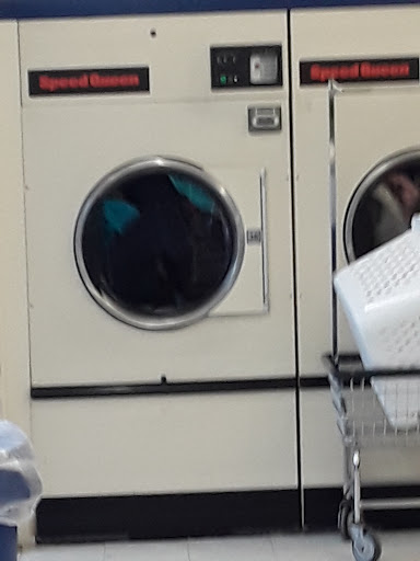 Laundromat «Soaps & Suds», reviews and photos, 2200 Todds Ln, Hampton, VA 23666, USA