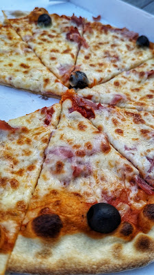 le pizz'poul à Saint-Pantaléon-de-Larche