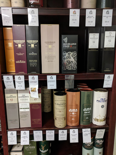 Liquor Store «The Jug Shop», reviews and photos, 1590 Pacific Ave, San Francisco, CA 94109, USA