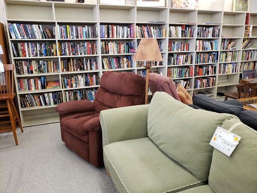 Thrift Store «Gulfside Hospice Thrift Shoppe», reviews and photos, 36524 FL-54, Zephyrhills, FL 33542, USA