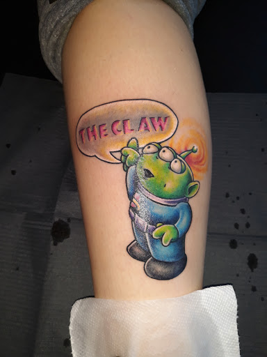 Explore ironman triathlon tattoo ideas, creative tattoo ideas in Duluth, available at Gitchee Gumee Tattoo