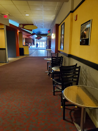 Movie Theater «Bow Tie Cinema Palace 17 & BTX», reviews and photos, 330 New Park Ave, Hartford, CT 06106, USA