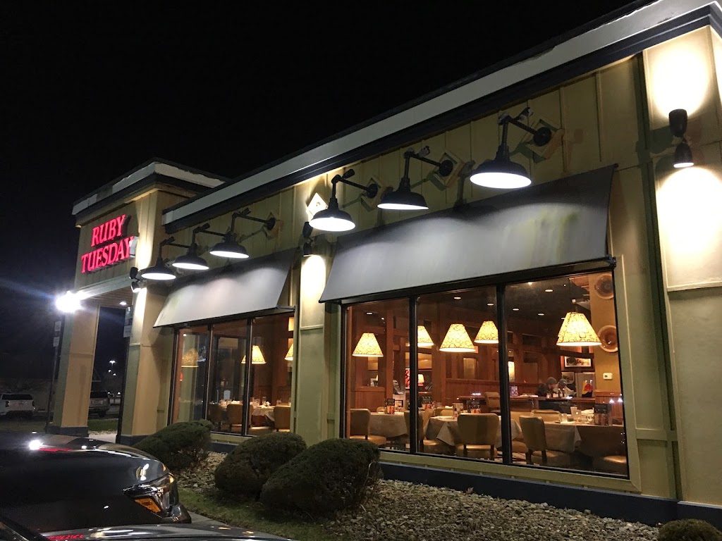 Ruby Tuesday 16101