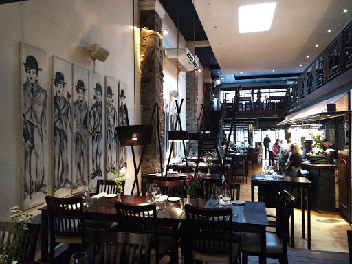 Thai restaurants in Montevideo