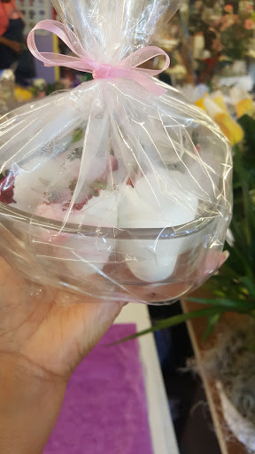 Florist «Crystals Flower and Gift Shop», reviews and photos, 4313 Nannie Helen Burroughs Ave NE, Washington, DC 20019, USA