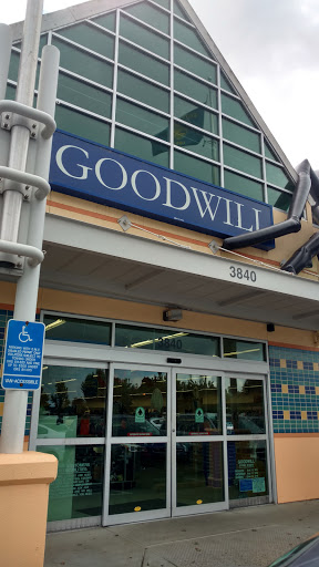 Thrift Store «Goodwill», reviews and photos, 3840 River Rd N, Keizer, OR 97303, USA