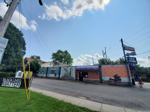 Liquor Store «Old Town Liquors», reviews and photos, 1529 Bardstown Rd, Louisville, KY 40205, USA