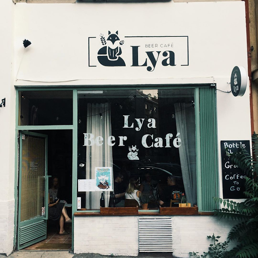 Lya Beer Café