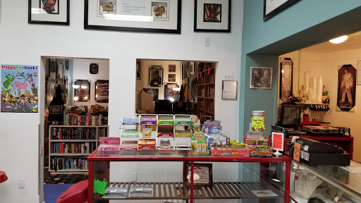 Used Book Store «Novel Idea Bookstore And More», reviews and photos, 1400 Niedringhaus Ave, Granite City, IL 62040, USA