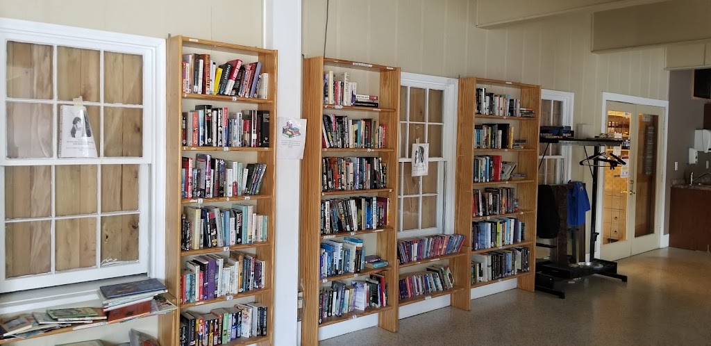 Michael's Getaway 27549