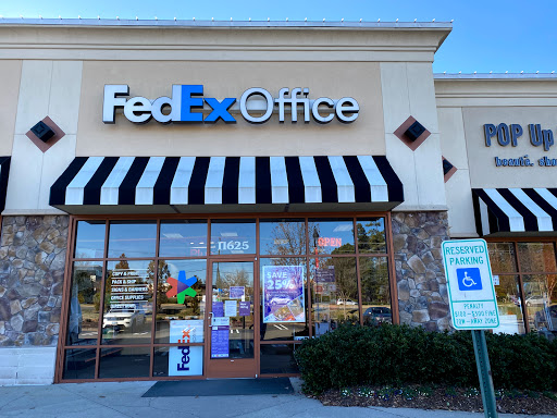 Print Shop «FedEx Office Print & Ship Center», reviews and photos, 11625 W Broad St, Richmond, VA 23233, USA