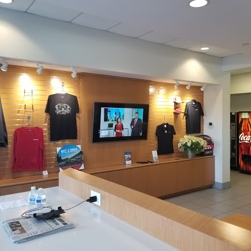 Nissan Dealer «Eden Prairie Nissan», reviews and photos, 12790 Plaza Dr, Eden Prairie, MN 55344, USA