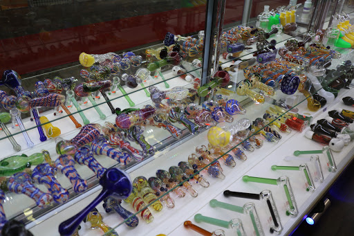 Tobacco Shop «Amsterdam Smoke Shop», reviews and photos, 29 Easton Ave, New Brunswick, NJ 08901, USA