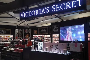 Montreal Duty Free image