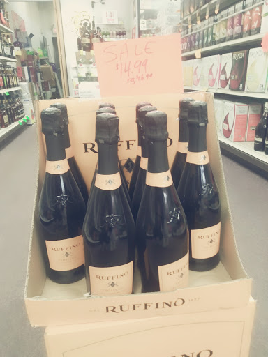 Liquor Store «Winnetka Liquor», reviews and photos, 3544 Winnetka Ave N, New Hope, MN 55427, USA