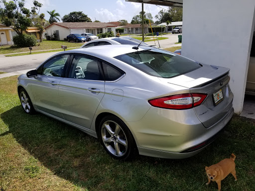 Car Dealer «High Q Auto», reviews and photos, 747 N State Rd 7, Plantation, FL 33317, USA