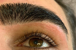 Hema eyebrow threading image