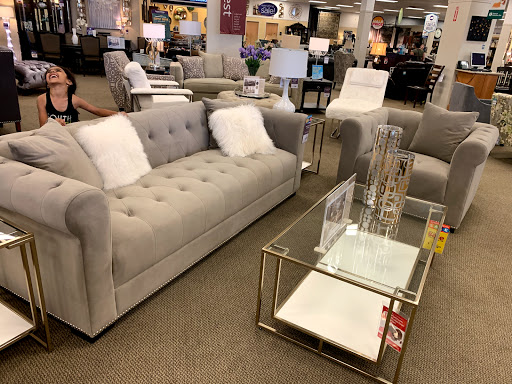 Furniture Store «Raymour & Flanigan Furniture and Mattress Store», reviews and photos, 95 Sunrise Hwy, Patchogue, NY 11772, USA