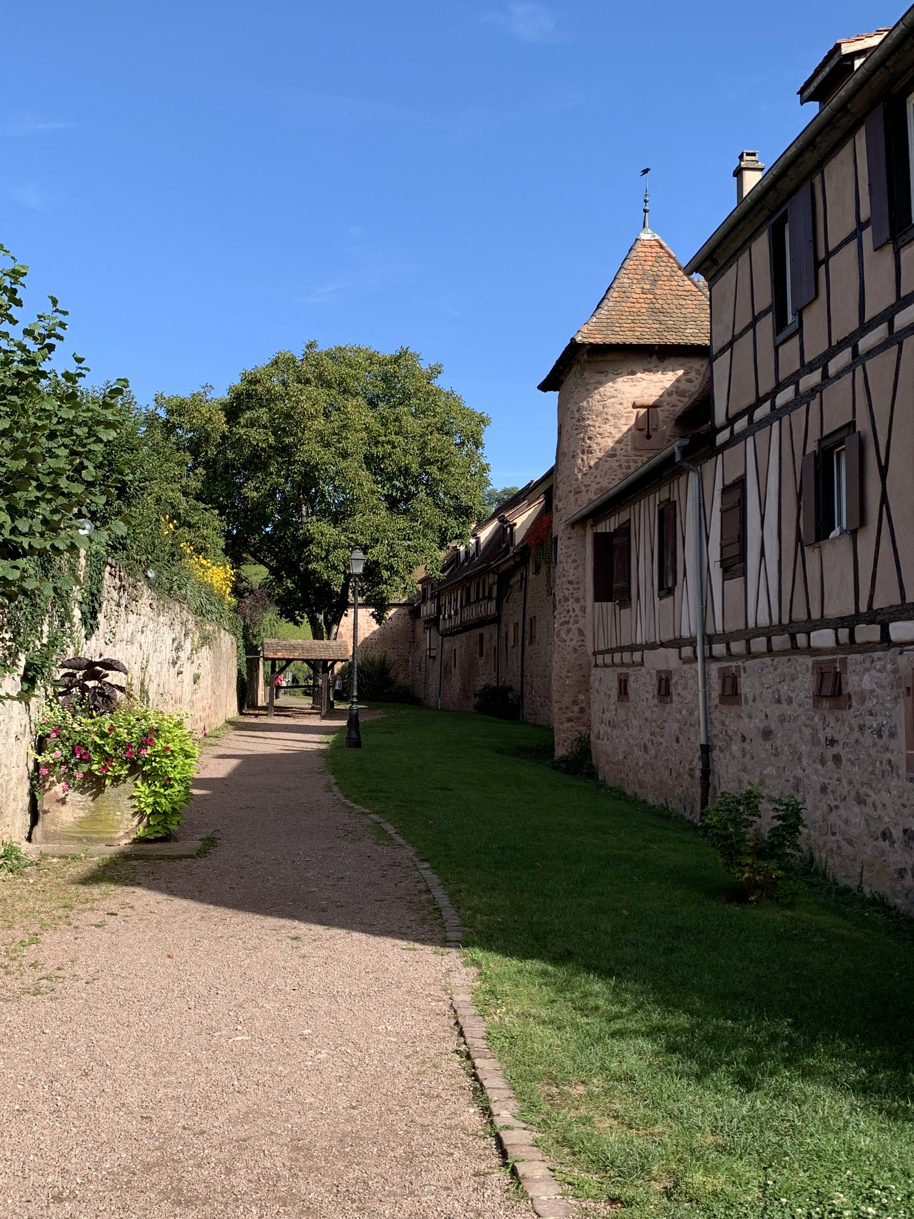 Photo n° 3 de l'avis de Reto.t fait le 30/09/2019 à 06:40