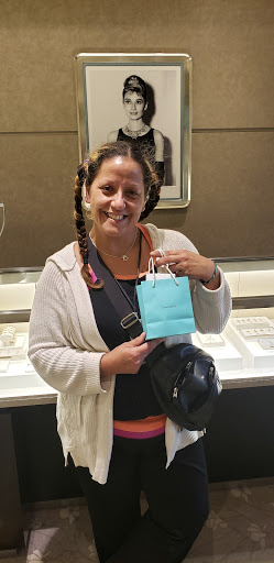 Jewelry Store «Tiffany & Co.», reviews and photos, 301 Nichols Rd, Kansas City, MO 64112, USA