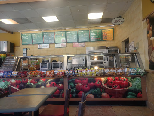 Restaurant «SUBWAY®Restaurants», reviews and photos, 505 N Humboldt Ave #105, Willows, CA 95988, USA