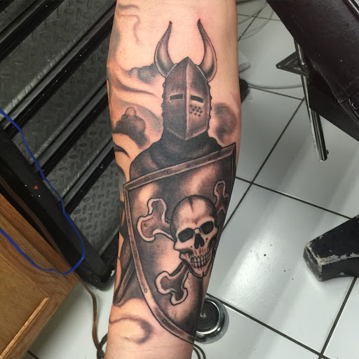 Tattoo Shop «Custom Concepts Tattoo and Design», reviews and photos, 1 Harbor Blvd, Destin, FL 32541, USA