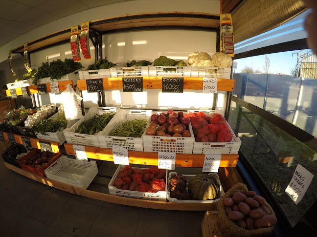 Frutería y Verdulería "La Trinidad".